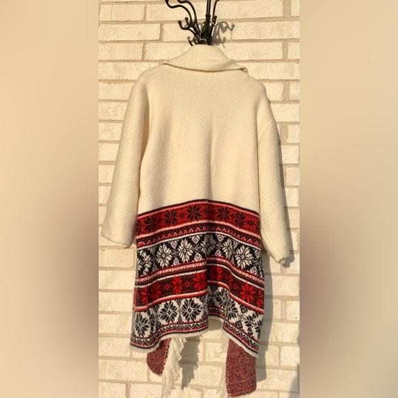 GILI Blanket Cardigan Sweater - Picture 2 of 10